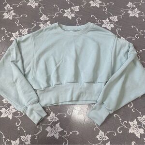 Aritzia TNA Perkins Crop Dolman Sleeve Sweatshirt in blue Sz XS